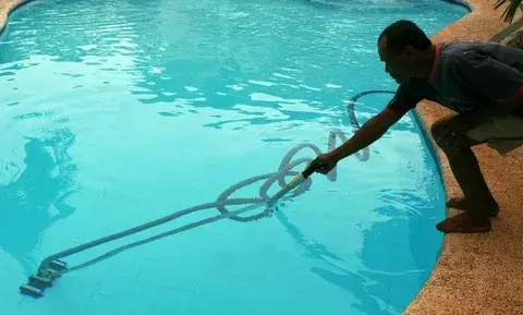 افضل شركة تنظيف مسابح في أبوظبي