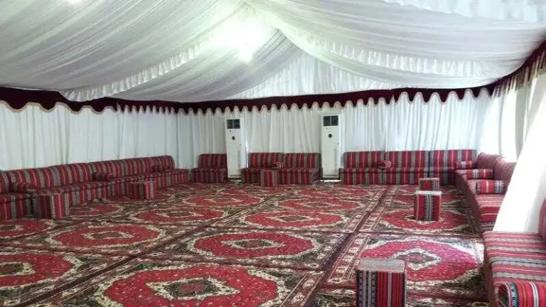 تنظيف الخيام فى العين